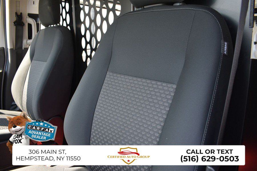 Used 2025 Ford Transit 250 Low Roof RWD image 9
