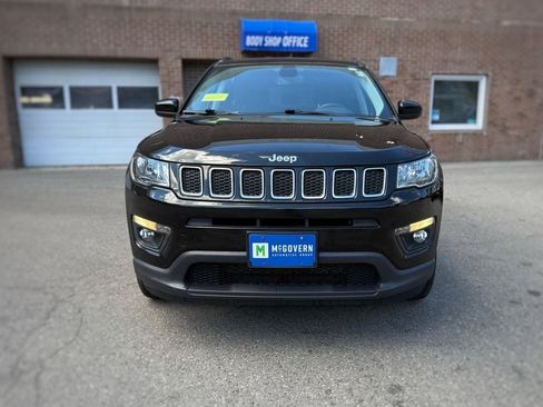 Used 2021 Jeep Compass Latitude w/ Convenience Group AWD/4WD image 2