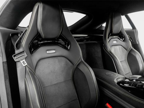 Used 2020 Mercedes-Benz AMG GT R image 31