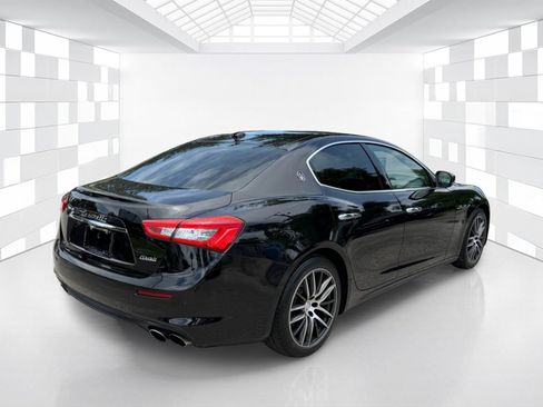 Used 2018 Maserati Ghibli RWD image 7