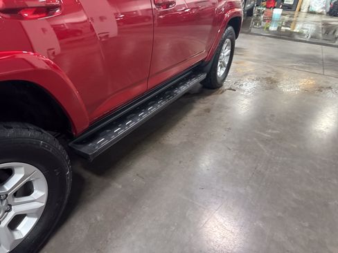 Used 2021 Toyota 4Runner SR5 AWD/4WD image 35