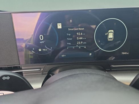 Used 2024 Hyundai Kona Limited image 13