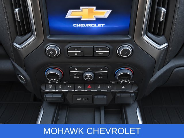 Used 2022 Chevrolet Silverado 3500 High Country AWD/4WD image 11