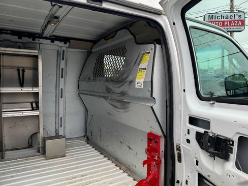 Used 2016 Chevrolet Express 2500 2500 3dr Cargo Van image 13