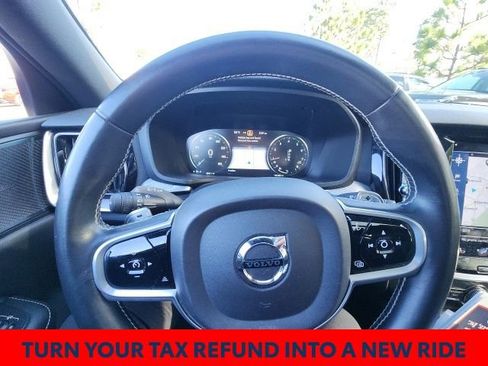 Used 2019 Volvo S60 T6 R-Design image 25