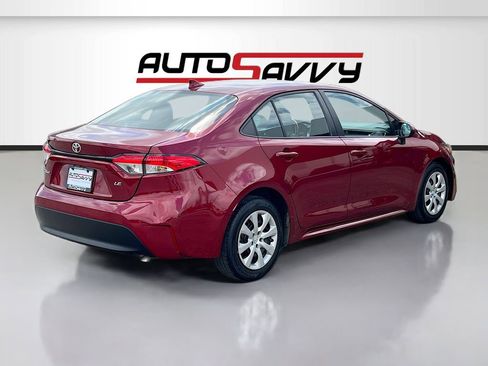 Used 2023 Toyota Corolla LE image 7