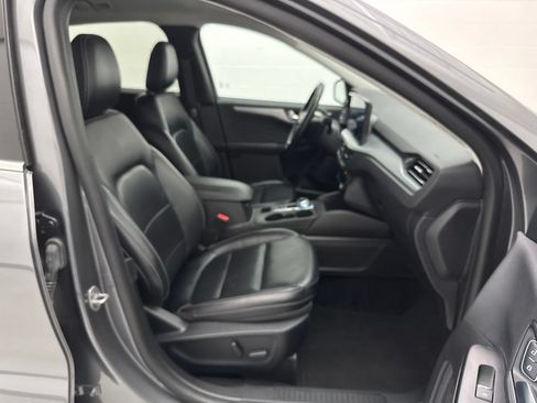 Used 2024 Ford Escape Platinum AWD/4WD image 50