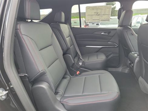 New 2026 Chevrolet Traverse Z71 image 16