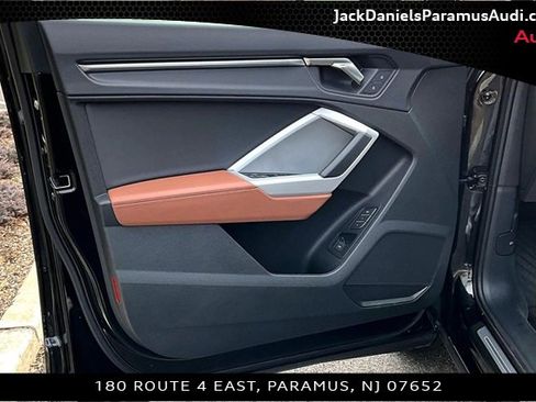 Used 2023 Audi Q3 2.0T Premium w/ Convenience Package image 15