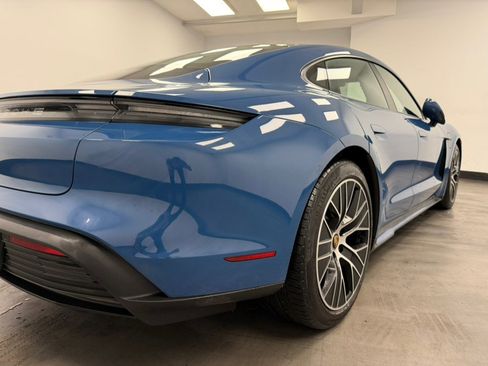 Used 2024 Porsche Taycan image 20