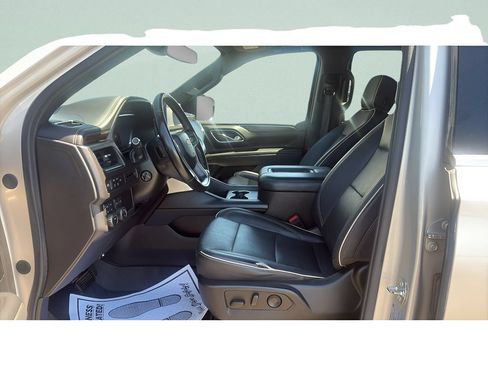 Used 2023 Chevrolet Tahoe Premier AWD/4WD image 10