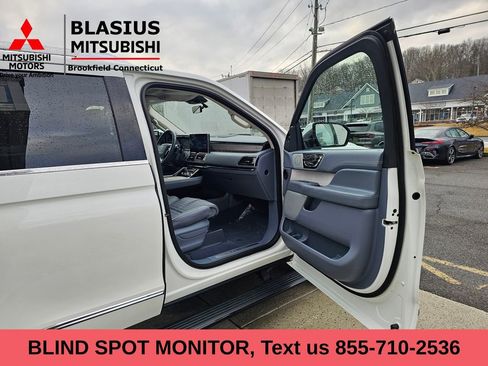 Used 2022 Lincoln Navigator Black Label image 16