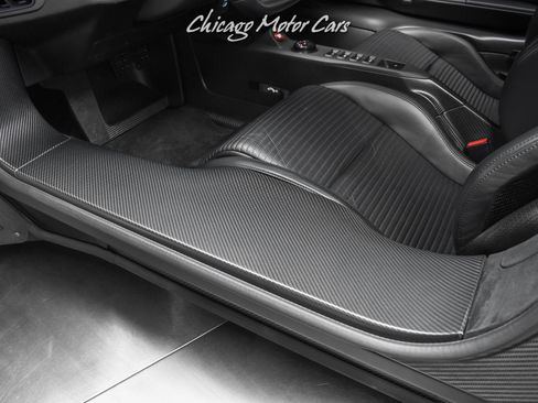 Used 2019 Ford GT RWD image 24
