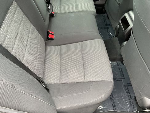 Used 2017 Toyota Camry LE FWD image 19