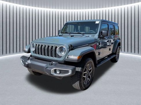 Used 2024 Jeep Wrangler Unlimited Sahara w/ Technology Group AWD/4WD image 14