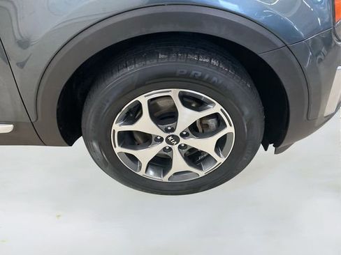 Used 2020 Kia Telluride EX w/ Towing Package image 16