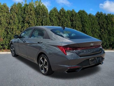 Certified 2023 Hyundai Elantra Limited FWD image 6