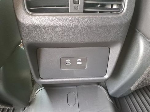 Certified 2026 Nissan Rogue SV AWD/4WD image 18