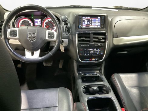 Used 2019 Dodge Grand Caravan GT image 10