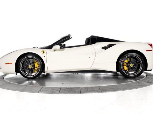 Certified 2017 Ferrari 488 Spider RWD image 3