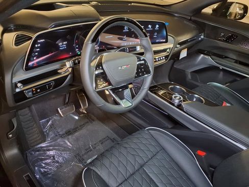 New 2026 Cadillac Lyriq V w/ Exterior Carbon Fiber Package image 13