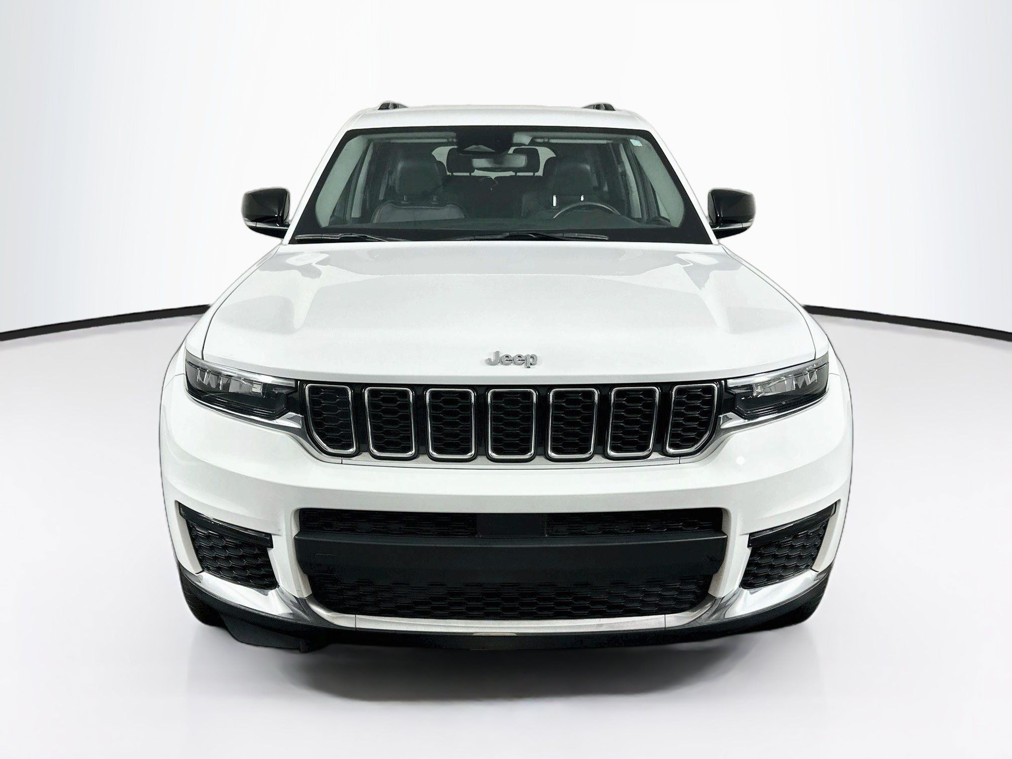 Used 2022 Jeep Grand Cherokee L Limited RWD image 2