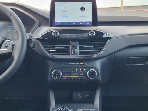 Certified 2023 Ford Escape Active AWD/4WD image 27