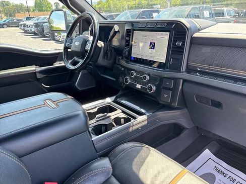 Used 2023 Ford F250 Platinum AWD/4WD image 14