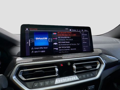 Used 2022 BMW X4 M40i image 11