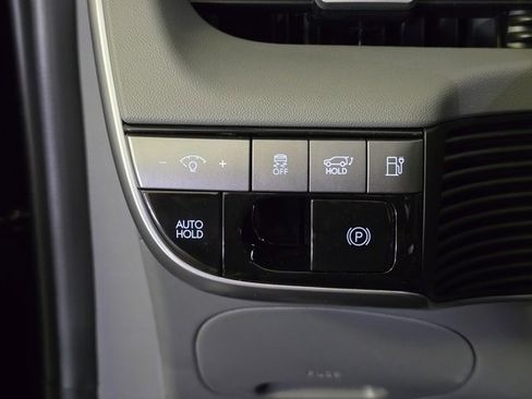 New 2025 Hyundai Ioniq 5 SEL image 22