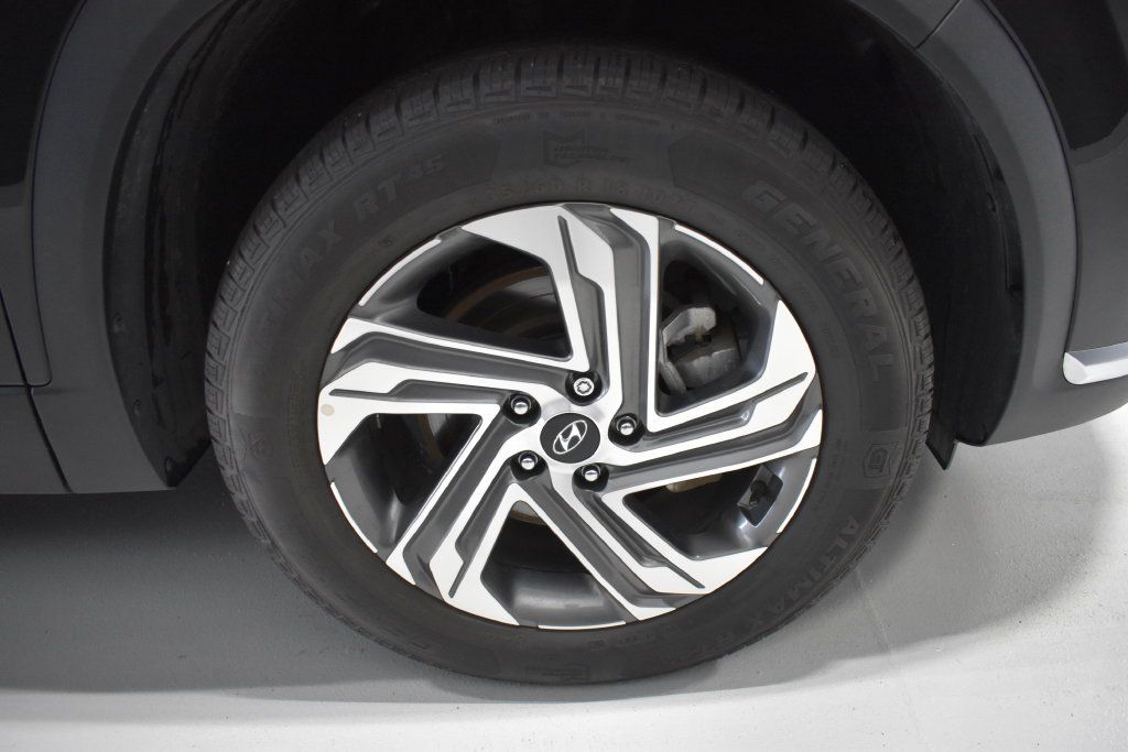 Used 2023 Hyundai Santa Fe SEL w/ Premium Package AWD/4WD image 10