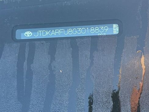 Certified 2016 Toyota Prius Three image 3