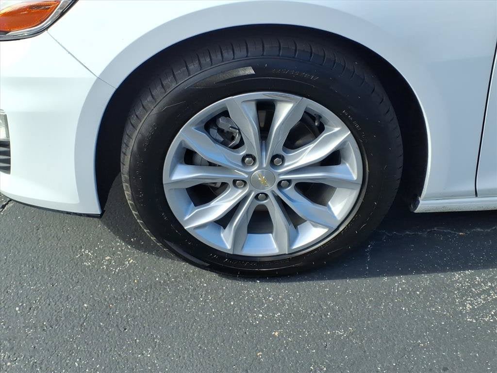 Used 2025 Chevrolet Malibu LT FWD image 15