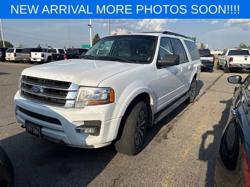 Used 2017 Ford Expedition EL XLT w/ Equipment Group 202A AWD/4WD image 2