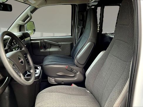 Used 2024 GMC Savana 2500 w/ Driver Convenience Package RWD image 18