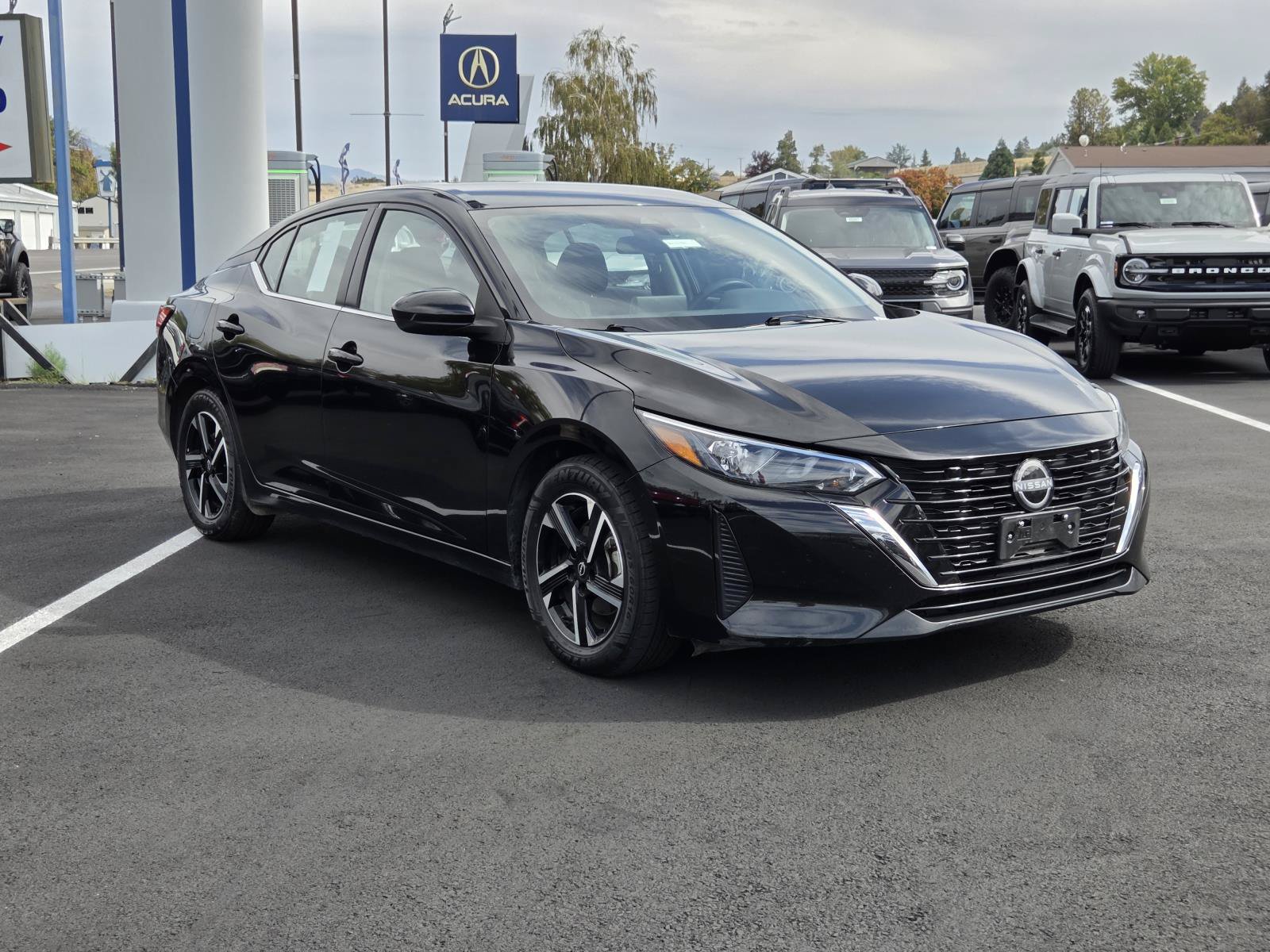 Used 2024 Nissan Sentra SV FWD image 3