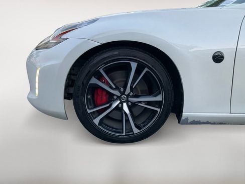 Used 2020 Nissan 370Z Touring Sport image 33
