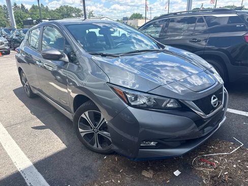Used 2019 Nissan Leaf SV Plus w/ SV Plus Technology Package FWD image 4