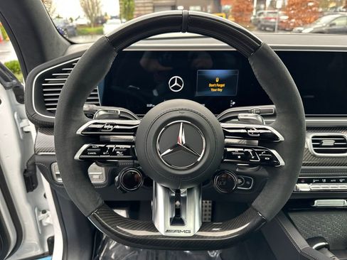 Used 2024 Mercedes-Benz GLS 63 AMG 4MATIC image 20