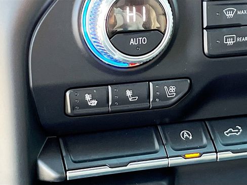 Used 2020 GMC Sierra 1500 SLT w/ SLT Premium Package image 33