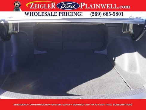 Used 2025 Toyota Corolla LE image 5