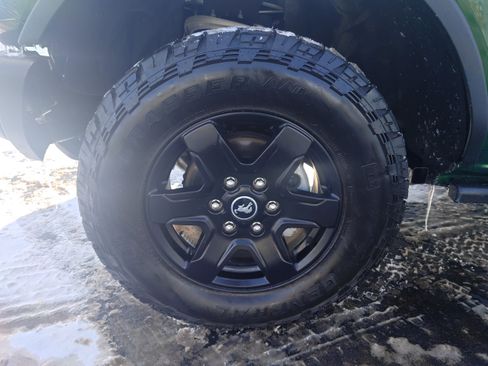 Used 2024 Ford Bronco Black Diamond image 4