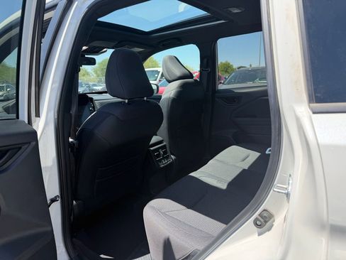 Used 2025 Subaru Forester Premium AWD/4WD image 6