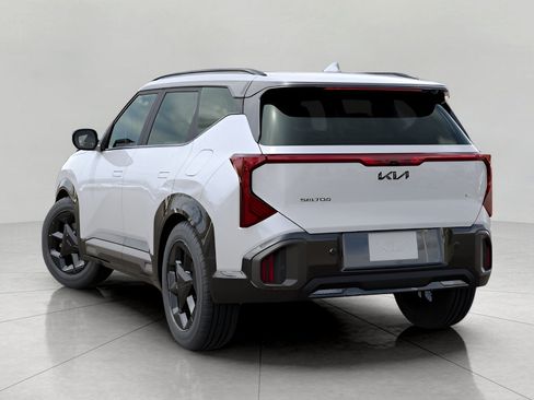 Used 2027 Kia Seltos X-Line S AWD/4WD image 5