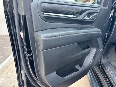 Used 2023 GMC Yukon Denali w/ LPO, Floor Liner Package RWD image 9