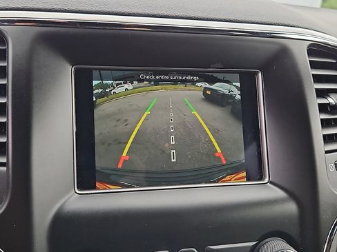 Certified 2020 Jeep Grand Cherokee Laredo AWD/4WD image 18