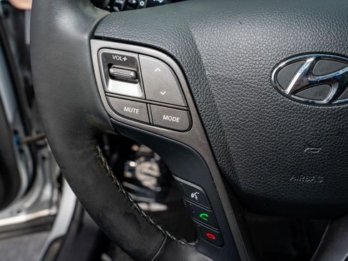 Used 2018 Hyundai Santa Fe Sport image 31