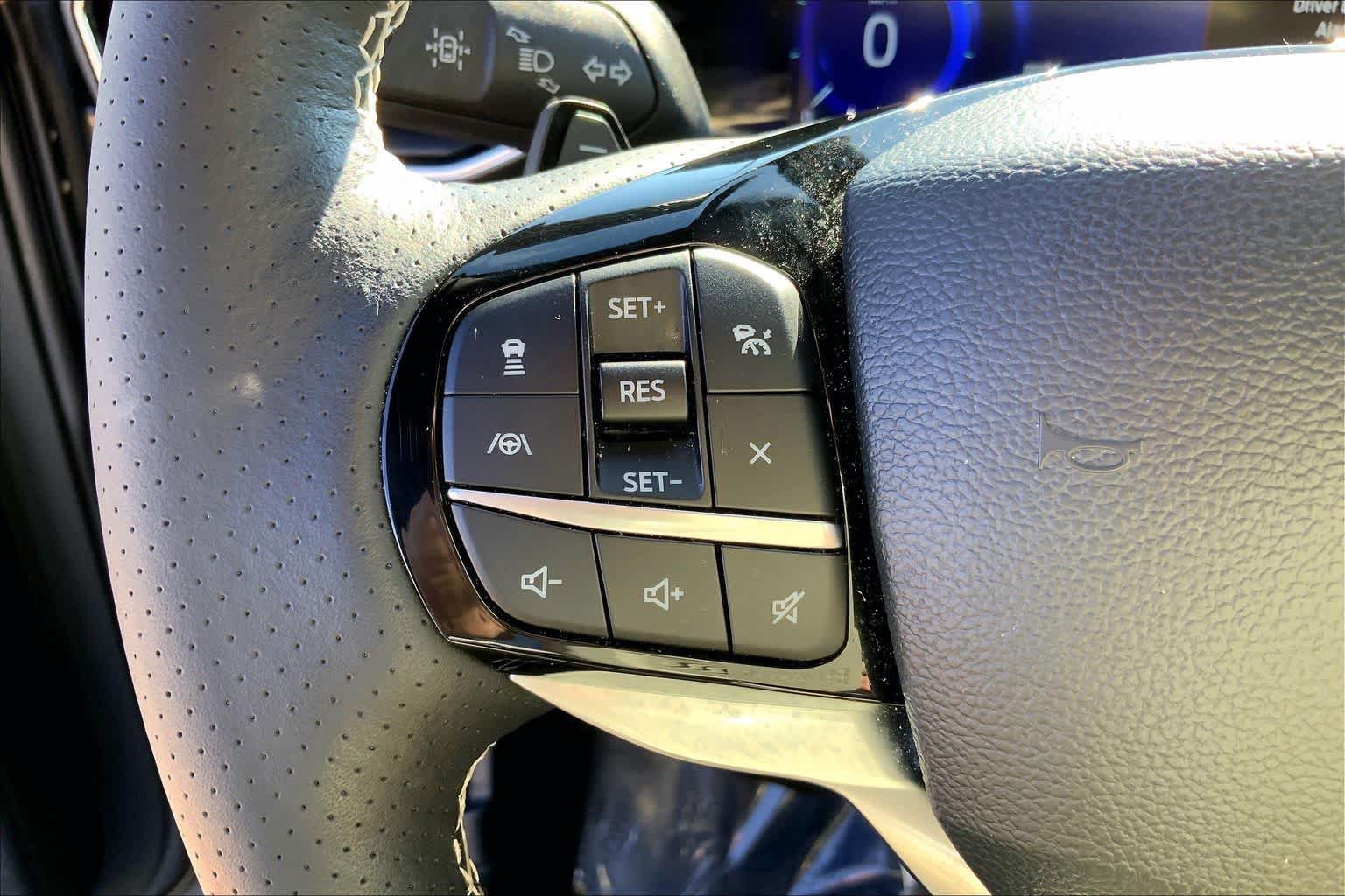 Used 2023 Ford Explorer ST w/ Equipment Group 401A AWD/4WD image 24