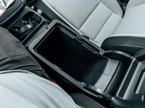 Used 2025 Honda CR-V EX image 39