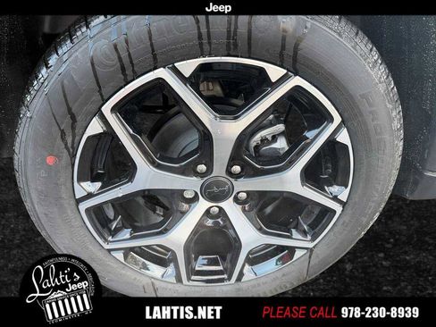 New 2026 Jeep Compass Limited w/ Sun, Sound & Navigation Group AWD/4WD image 23